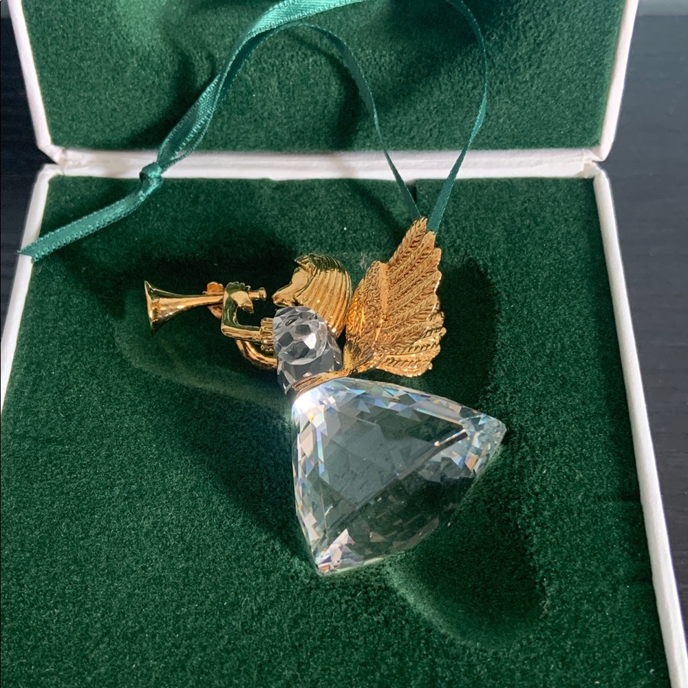 Angel with Trumpet Ornament - Picture 7 of 9